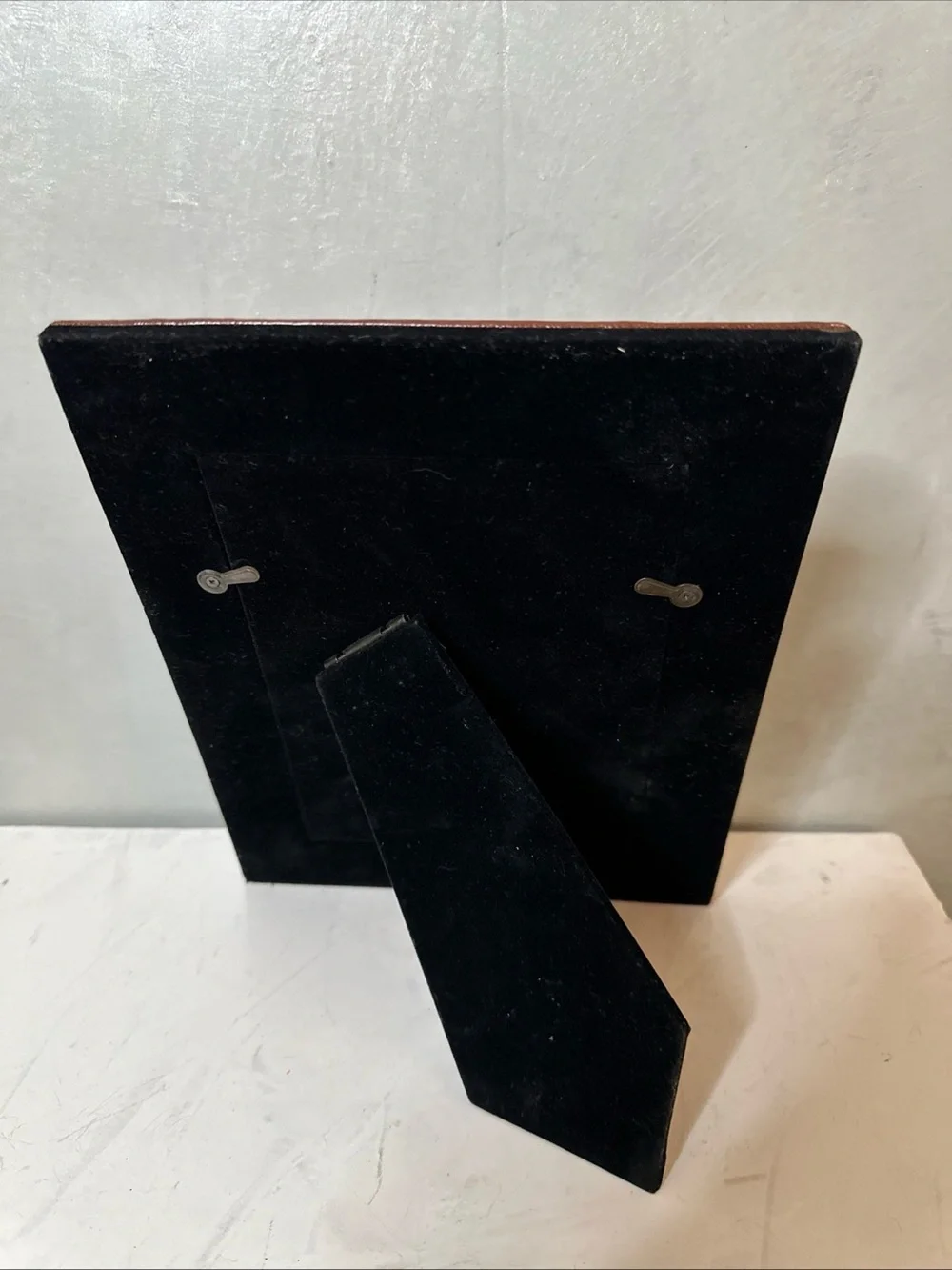LEATHER PICTURE FRAME FITS 5X7